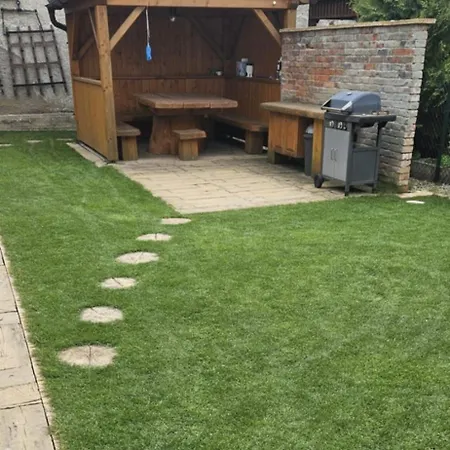 Apartmán With Private Garden Liptovský Mikuláš