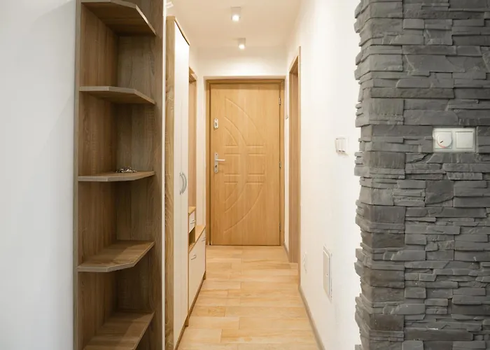 With Private Garden Apartment *